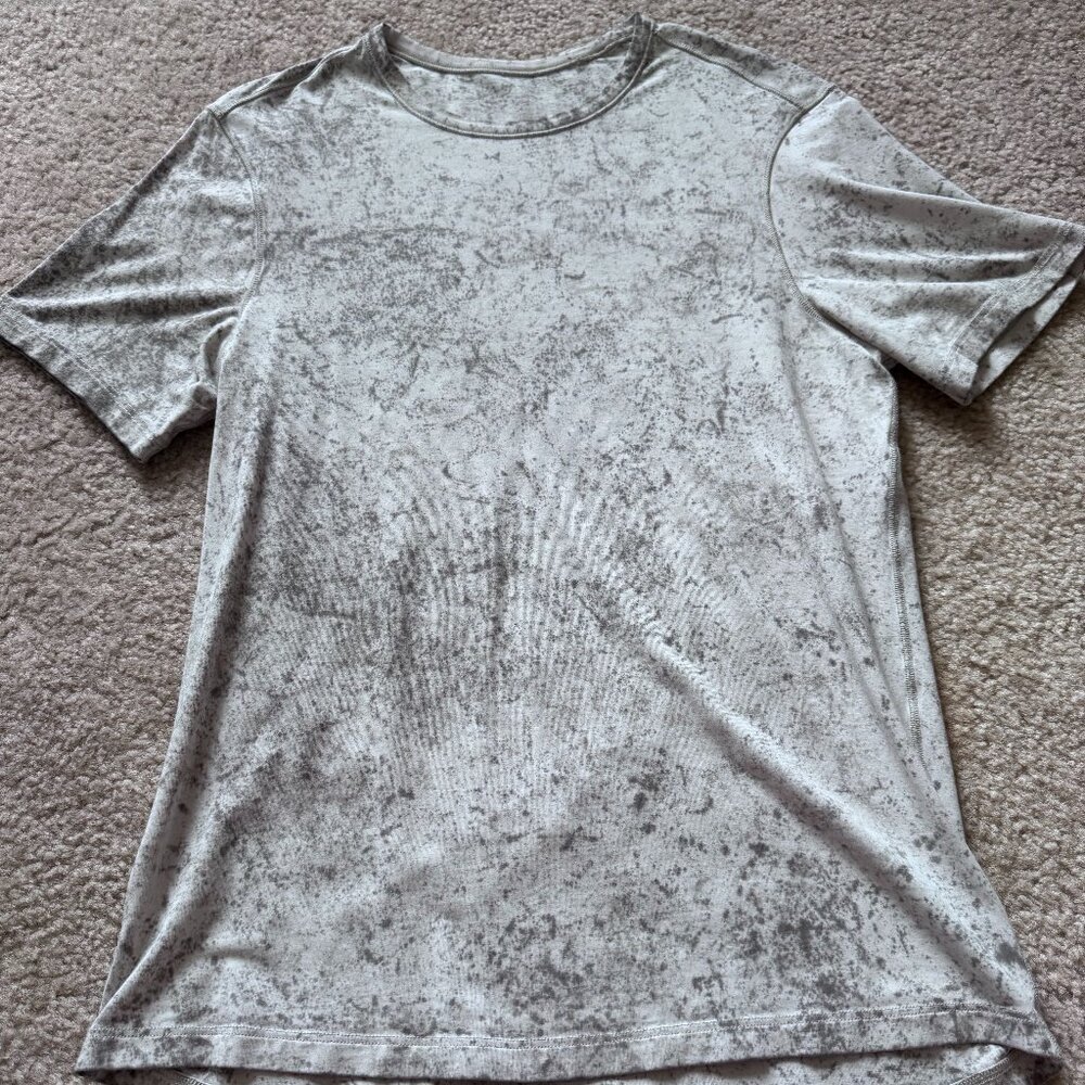 lululemon athletica Gray Short Sleeve Tee